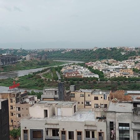 The River View Apartment Rawalpindi Exteriör bild