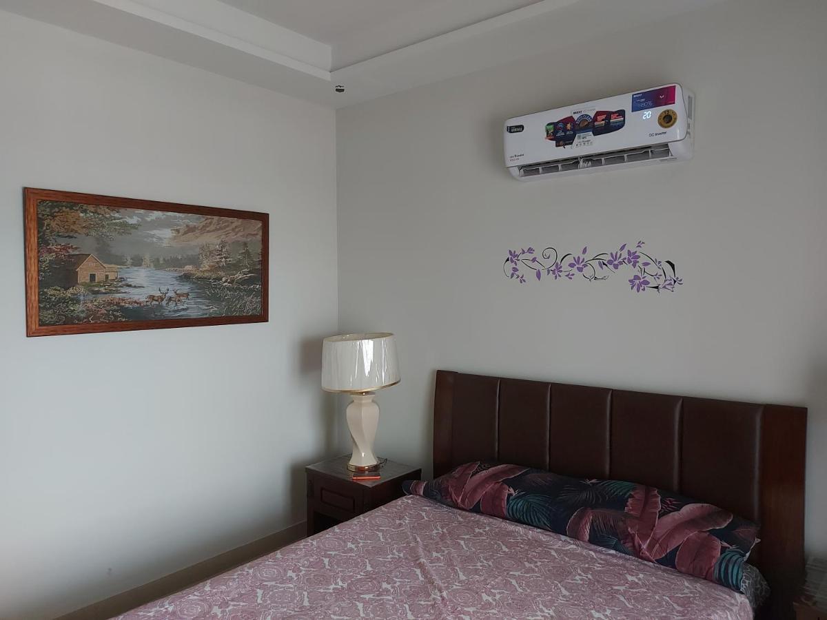 The River View Apartment Rawalpindi Exteriör bild