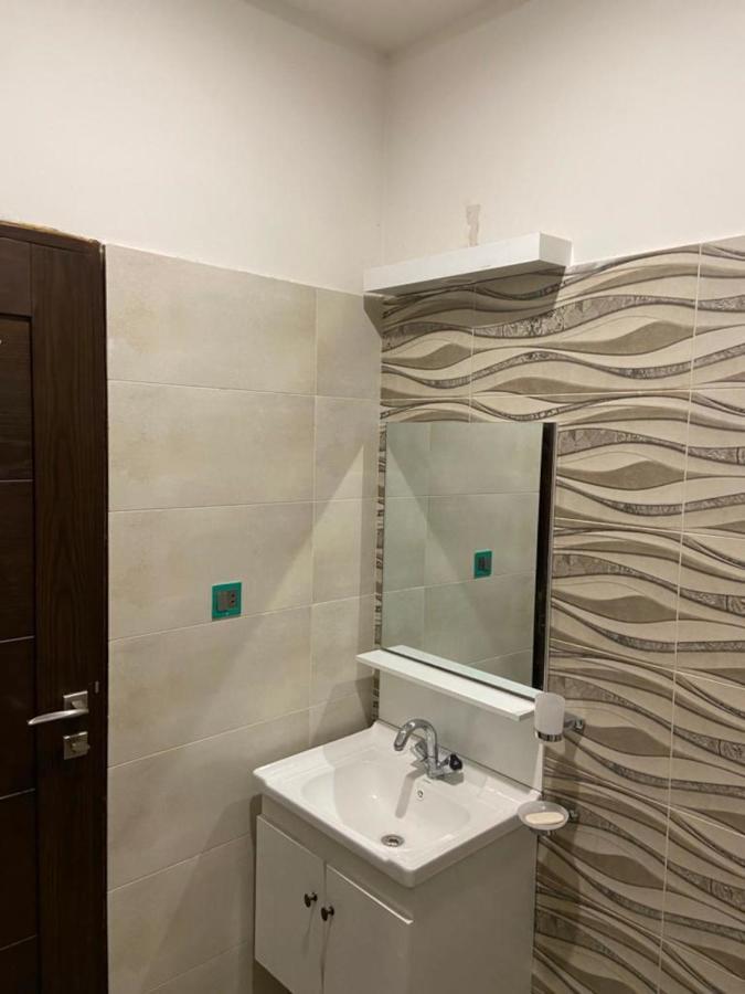 The River View Apartment Rawalpindi Exteriör bild